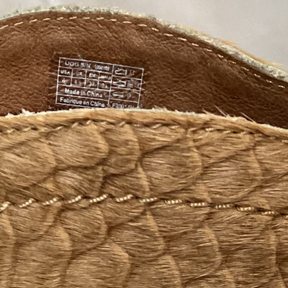 UGG Charlotte Snake Embossed Calf Hair Ankle Boots Bootie Moonbeam Size 6 - Picture 9 of 16